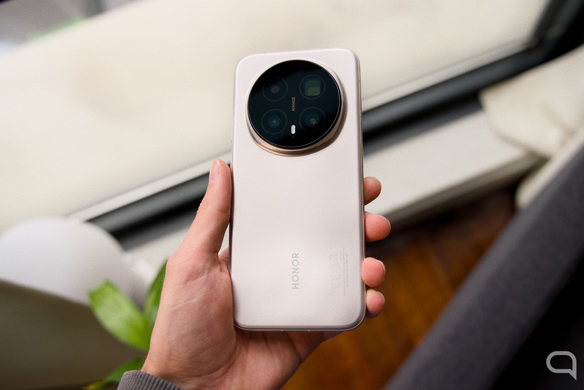 Le plus grand rival de Samsung et Xiaomi n&rsquo;est pas l&rsquo;iPhone 17 : c&rsquo;est ce mobile Honor que vous allez vouloir dès que vous verrez son appareil photo