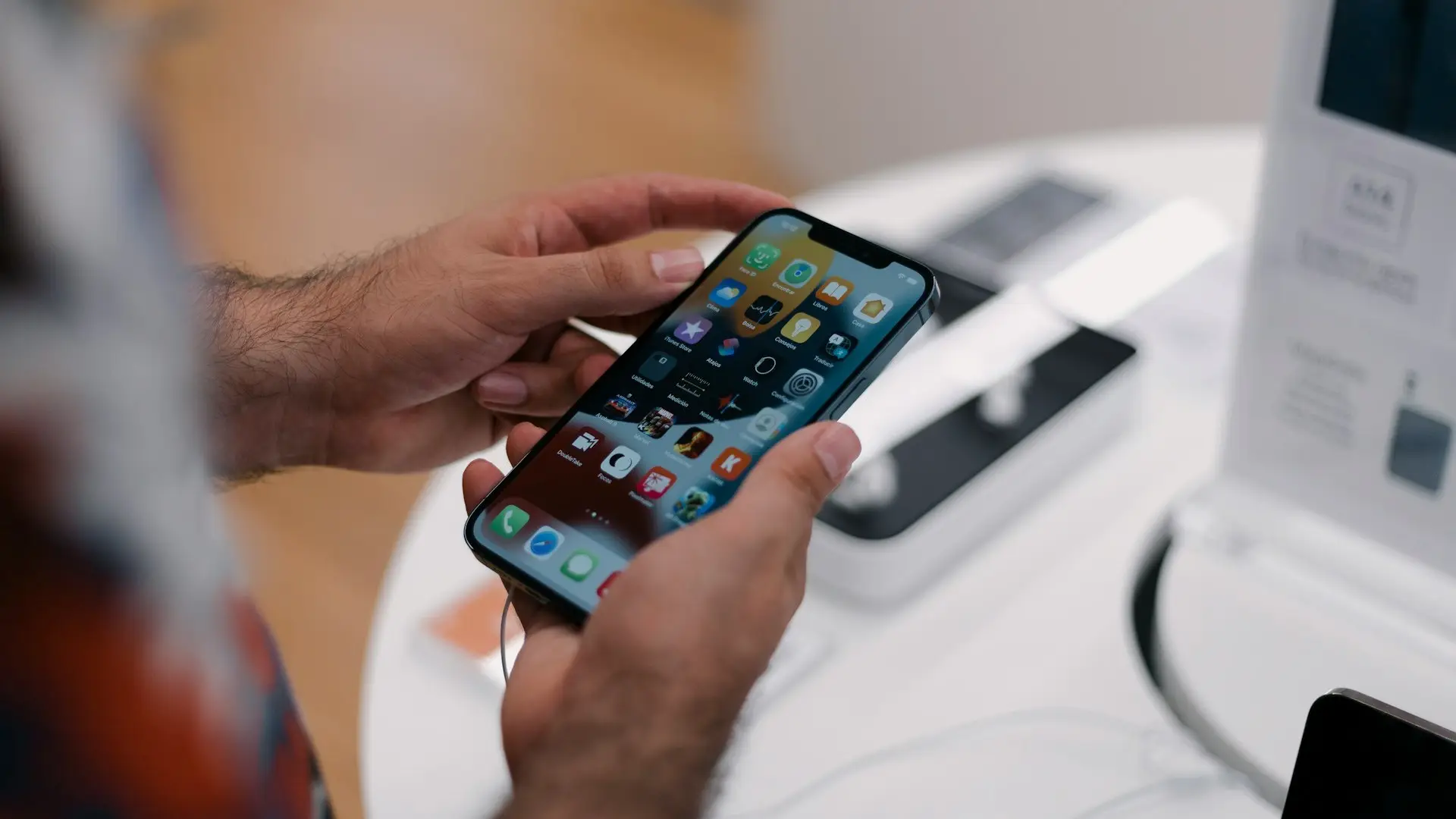 Adieu à l'achat de l'iPhone en espèces : Apple veut que vous le payiez comme une voiture avec ce nouveau programme